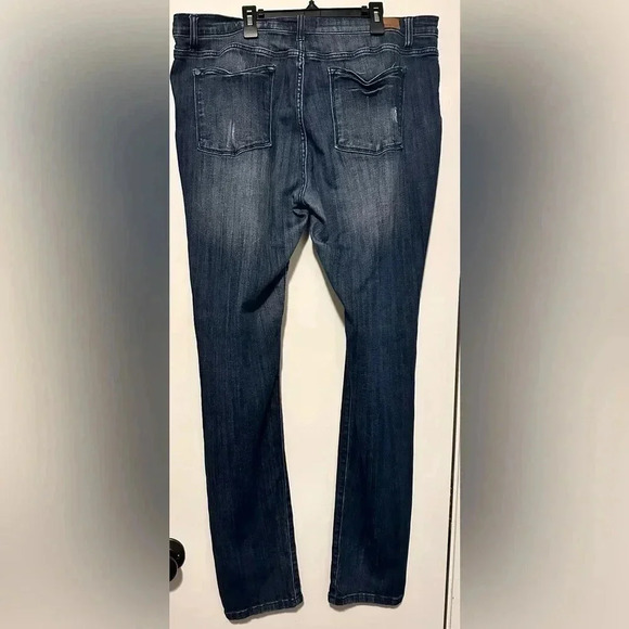 Judy Blue distressed skinny jeans size 2XL - Picture 2 of 7